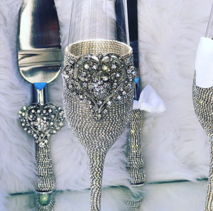 Sweetheart Champagne and cake cutting set