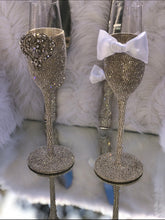 Load image into Gallery viewer, Sweetheart Champagne and cake cutting set
