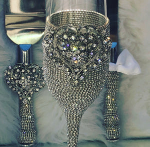 Sweetheart Champagne and cake cutting set