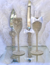Load image into Gallery viewer, Sweetheart Champagne and cake cutting set